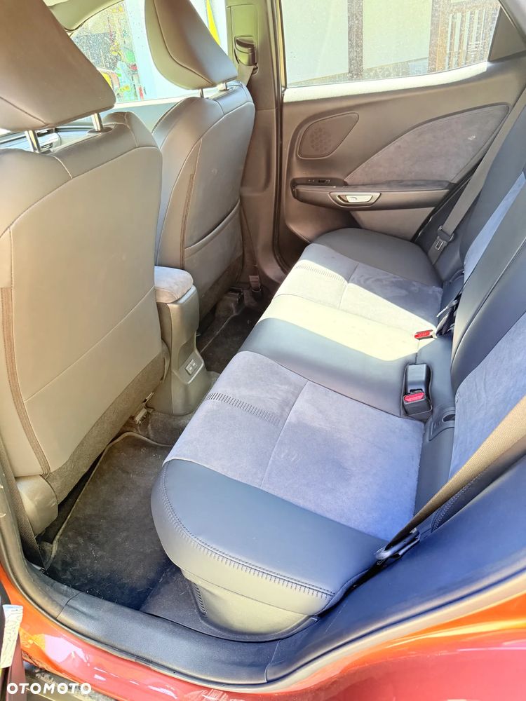 Lexus LBX 1.5 Hybrid Original Edition - 6