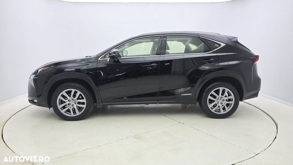 Lexus Seria NX - 9