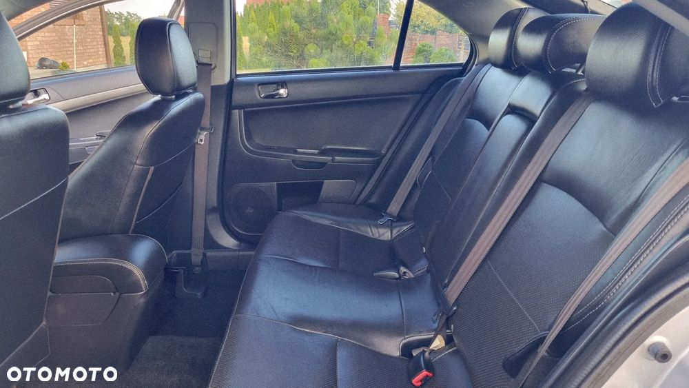Mitsubishi Lancer 1.8 Instyle NAVI - 27