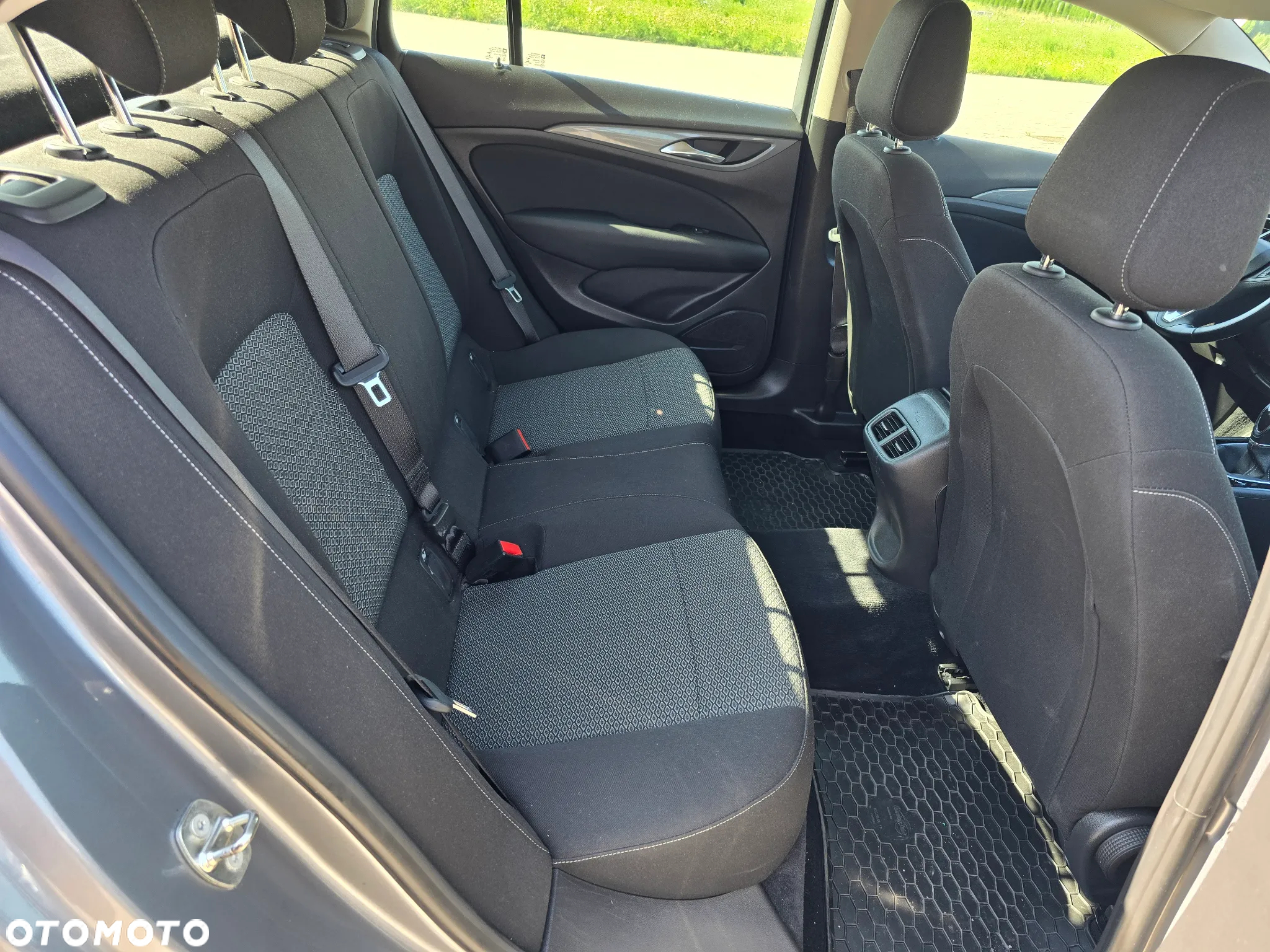 Opel Insignia 1.6 CDTI Enjoy S&S - 16