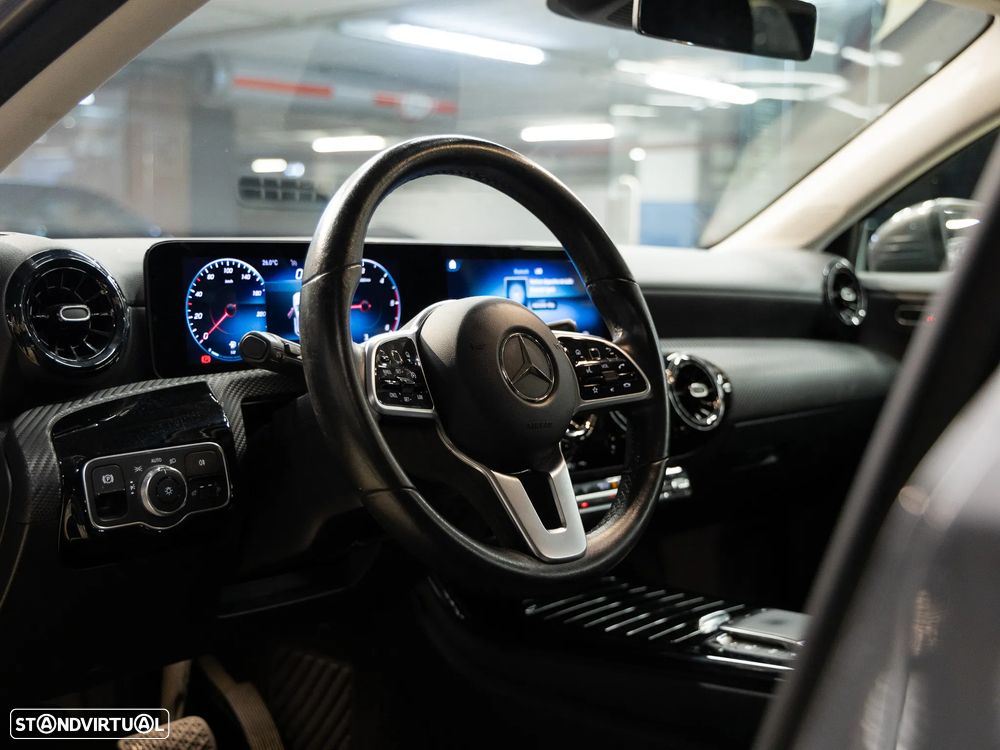Mercedes-Benz A 180 d Progressive Aut. - 12
