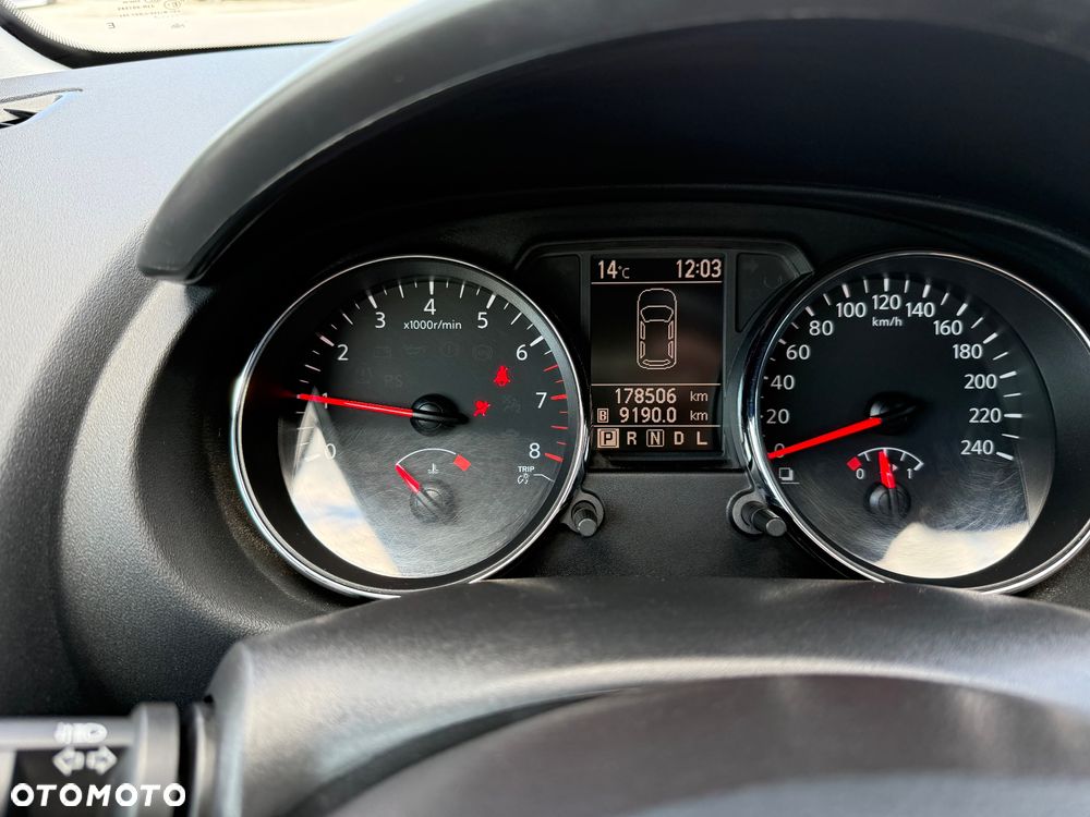 Nissan Qashqai 1.6 I-Way CVT - 21