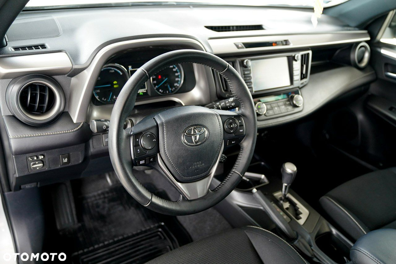 Toyota RAV4 - 19