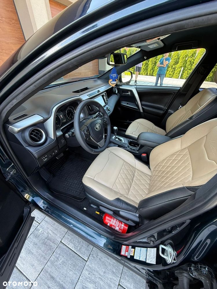 Toyota RAV4 Hybrid Selection 4x4 - 21