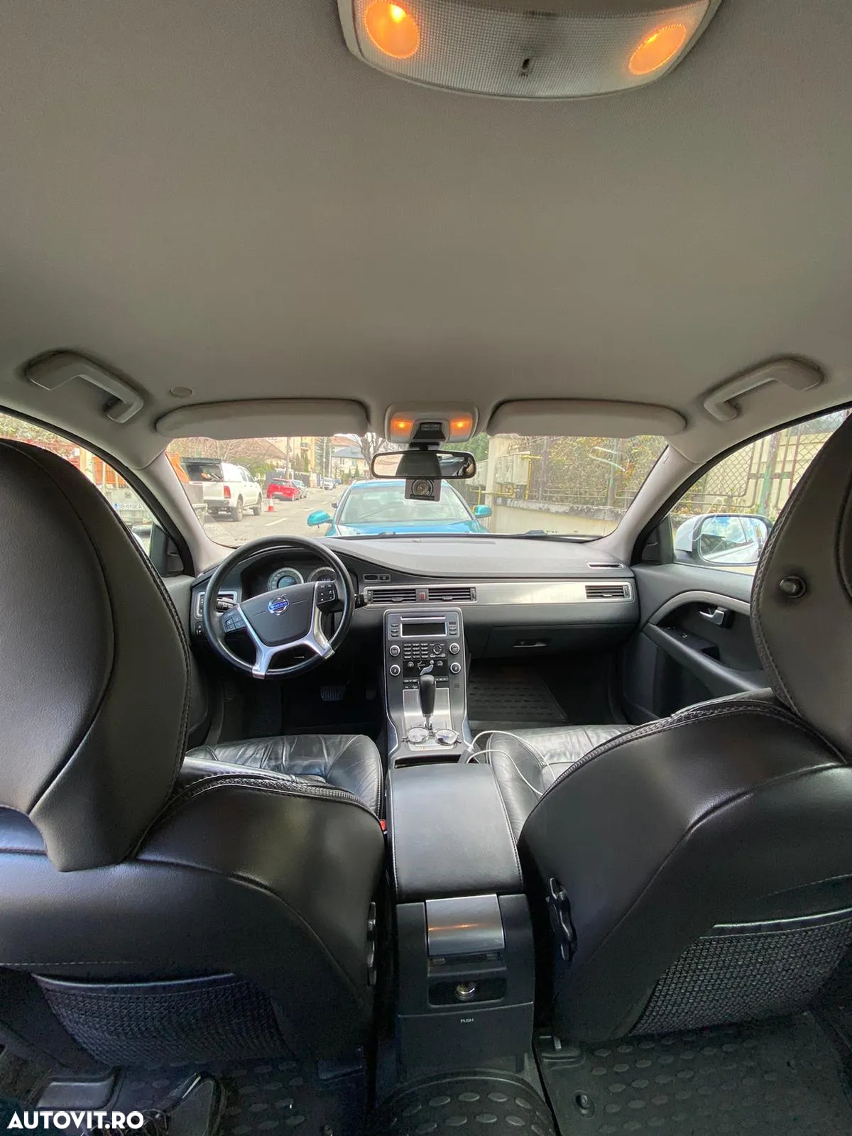 Volvo XC 70 D5 AWD Aut. Momentum - 10