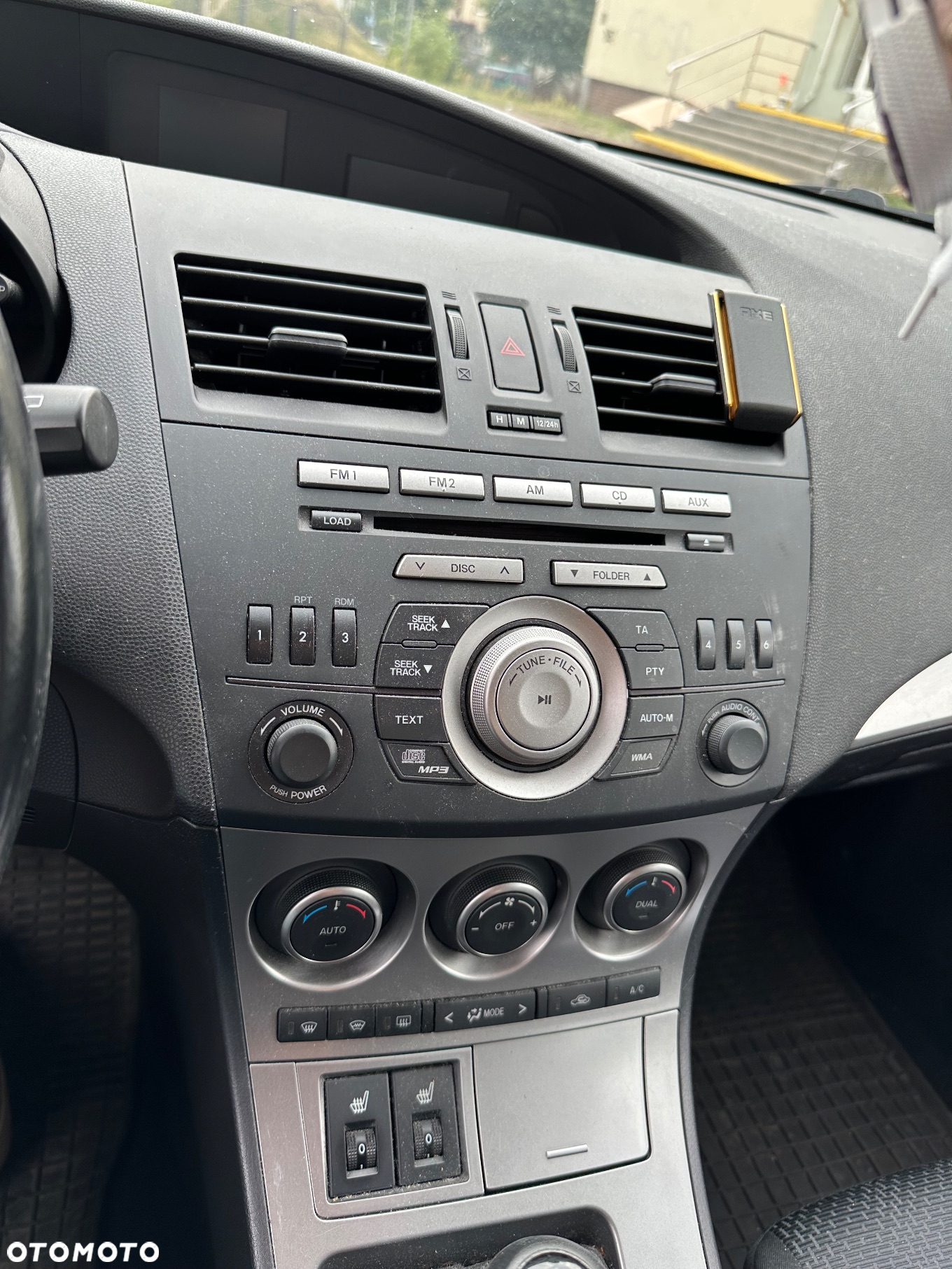 Mazda 3 2.0 Exclusive + - 6