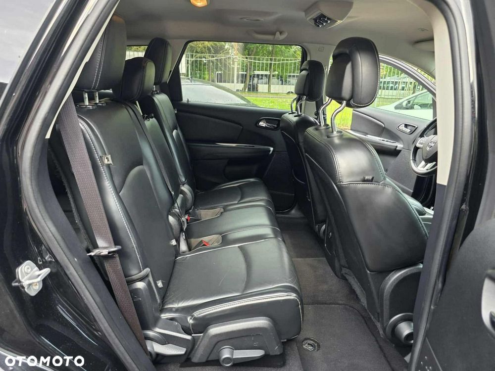 Dodge Journey - 32