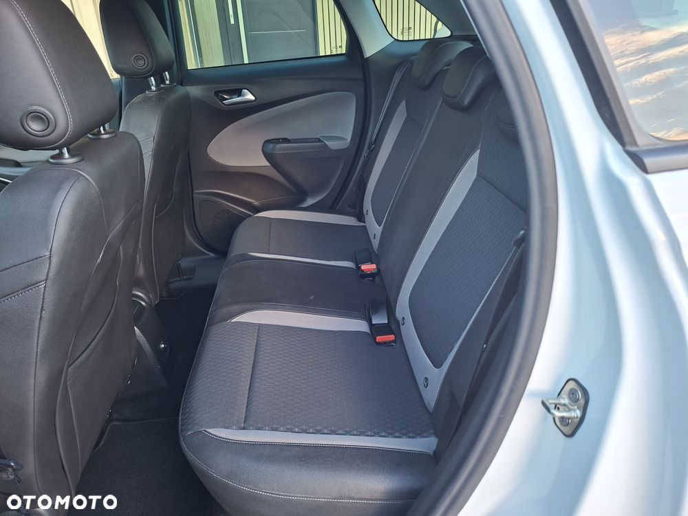Opel Crossland X - 12