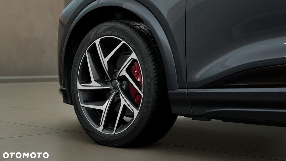 Audi Q6 e-tron - 6