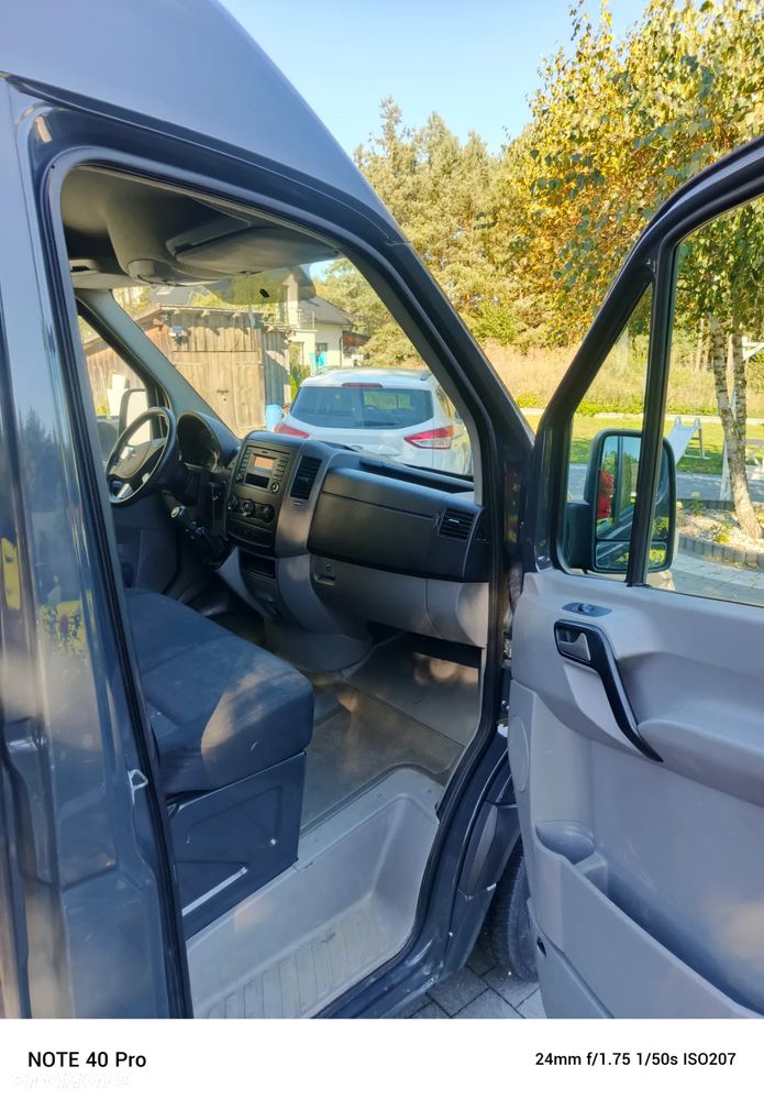 Mercedes-Benz Sprinter - 14