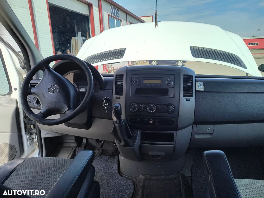 Mercedes-Benz SPRINTER - 10