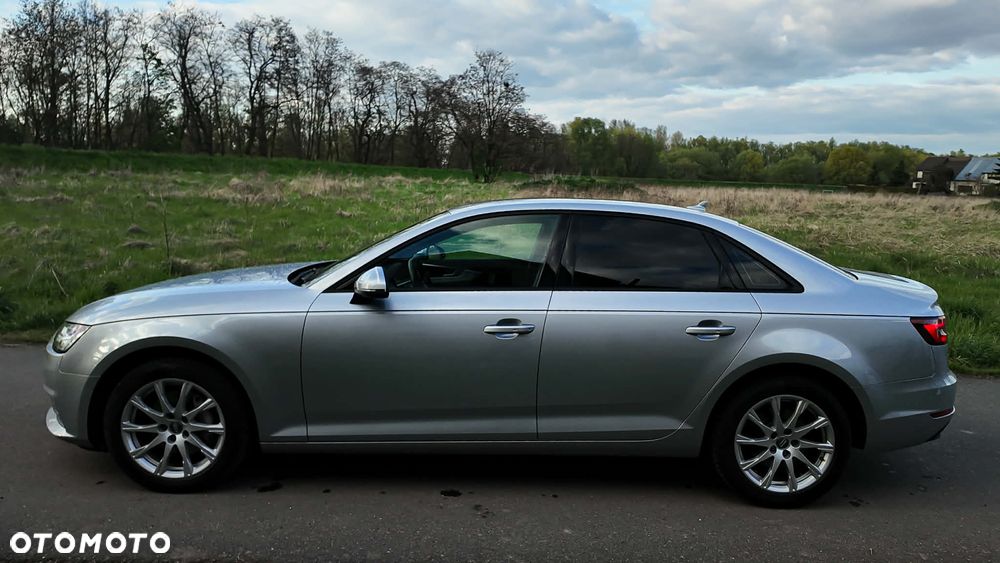 Audi A4 Limousine 2.0 TDI quattro design - 11