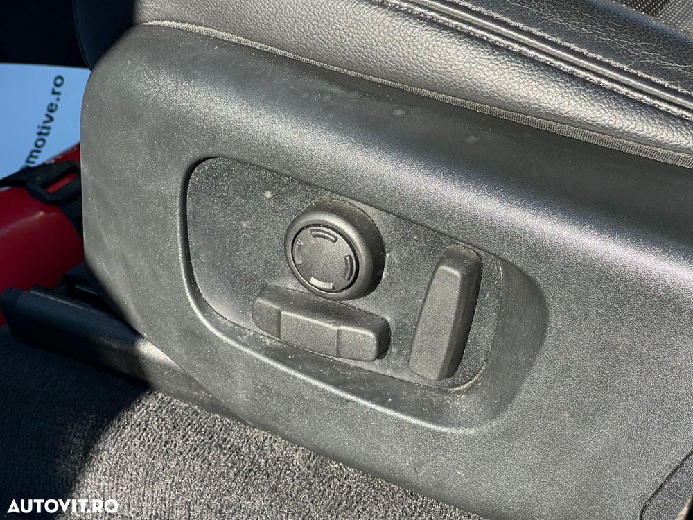 Land Rover Range Rover Velar 2.0 D200 MHEV Dynamic SE - 10