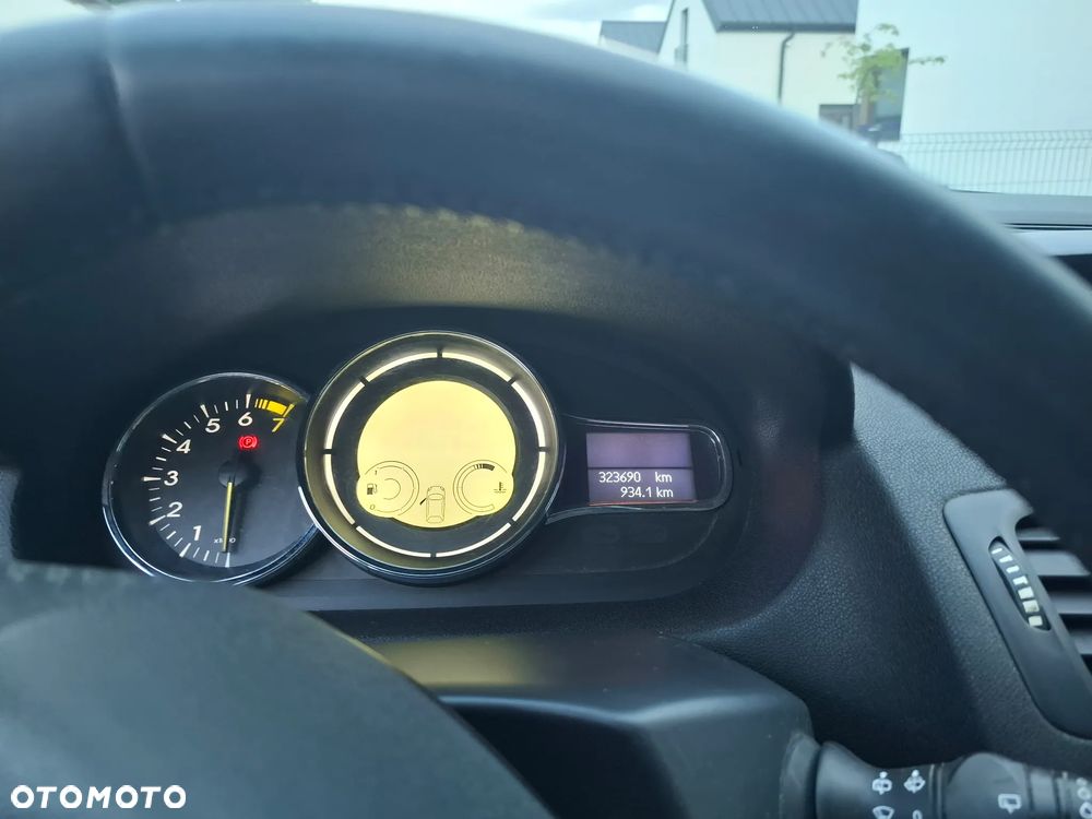Renault Megane - 11