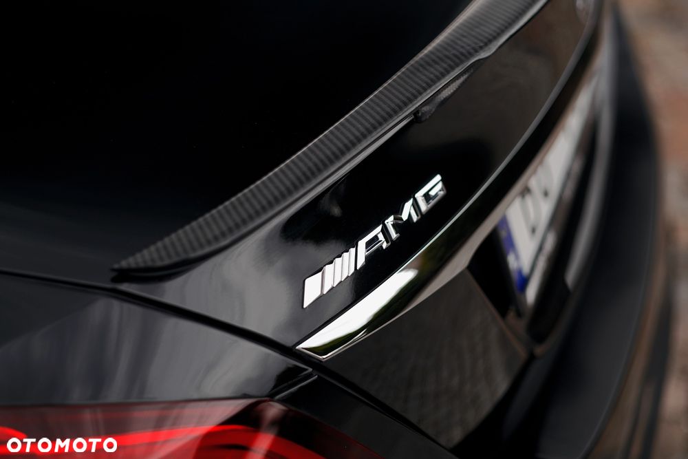 Mercedes-Benz Klasa C AMG 63 S AMG Speedshift 7G-MCT - 16