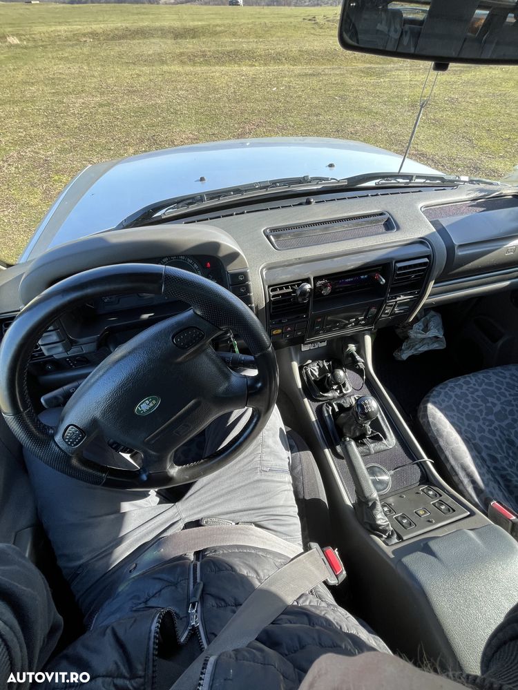 Land Rover Discovery TD5 HSE - 13