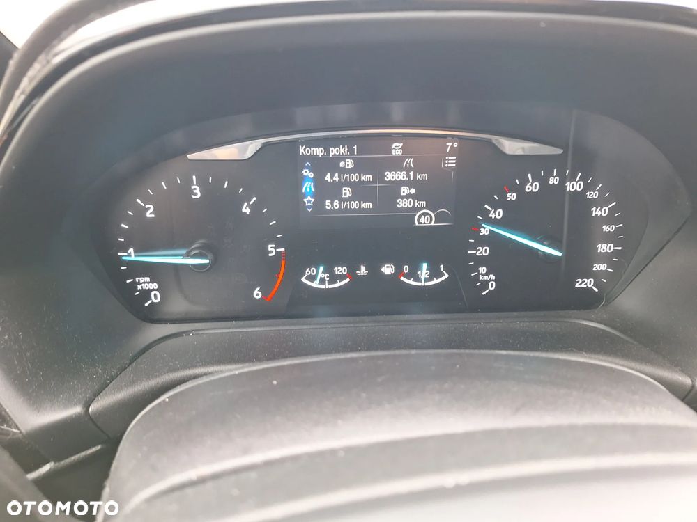 Ford Fiesta 1.5 TDCi TITANIUM - 11