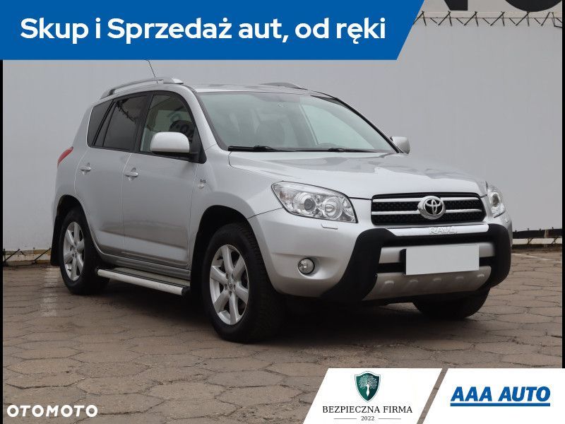 Toyota RAV4 - 3