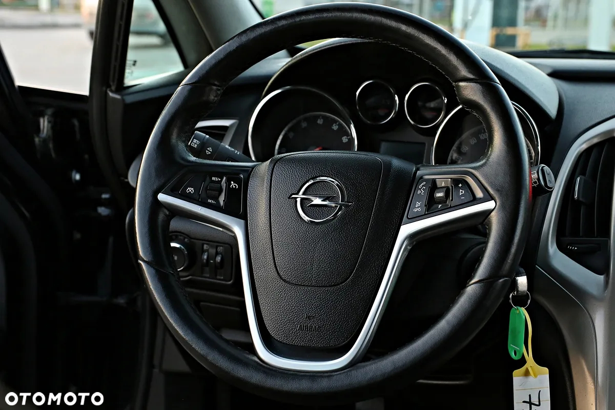 Opel Astra - 25