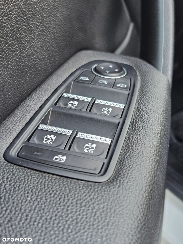Renault Captur - 22