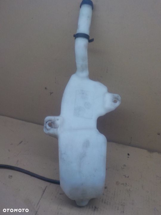 FIAT PANDA II ZBIORNICZEK PŁYNU DO SPRYSKIWACZY - 2