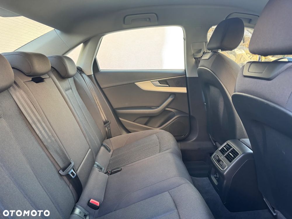 Audi A4 - 9