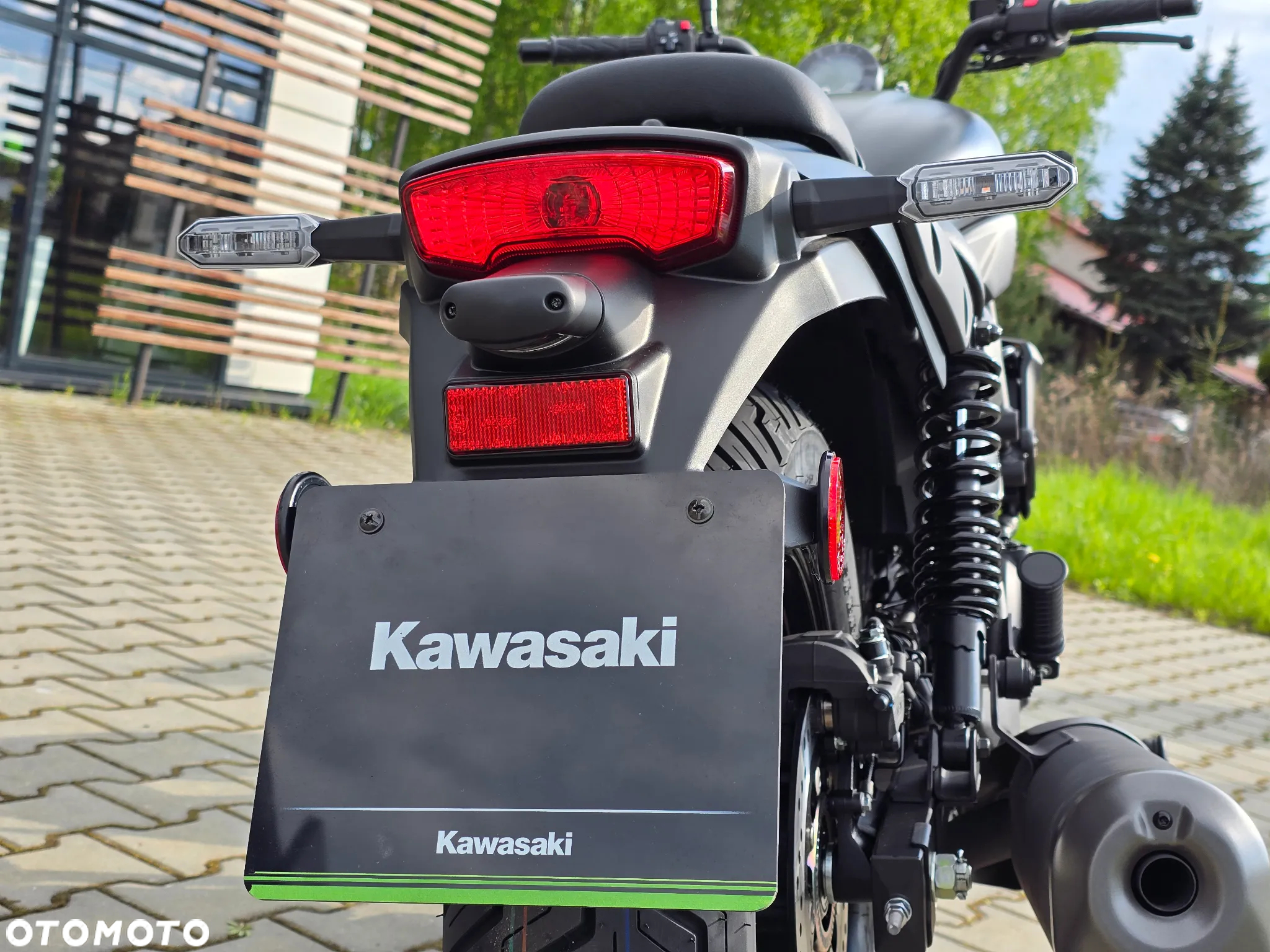 Kawasaki EL - 13