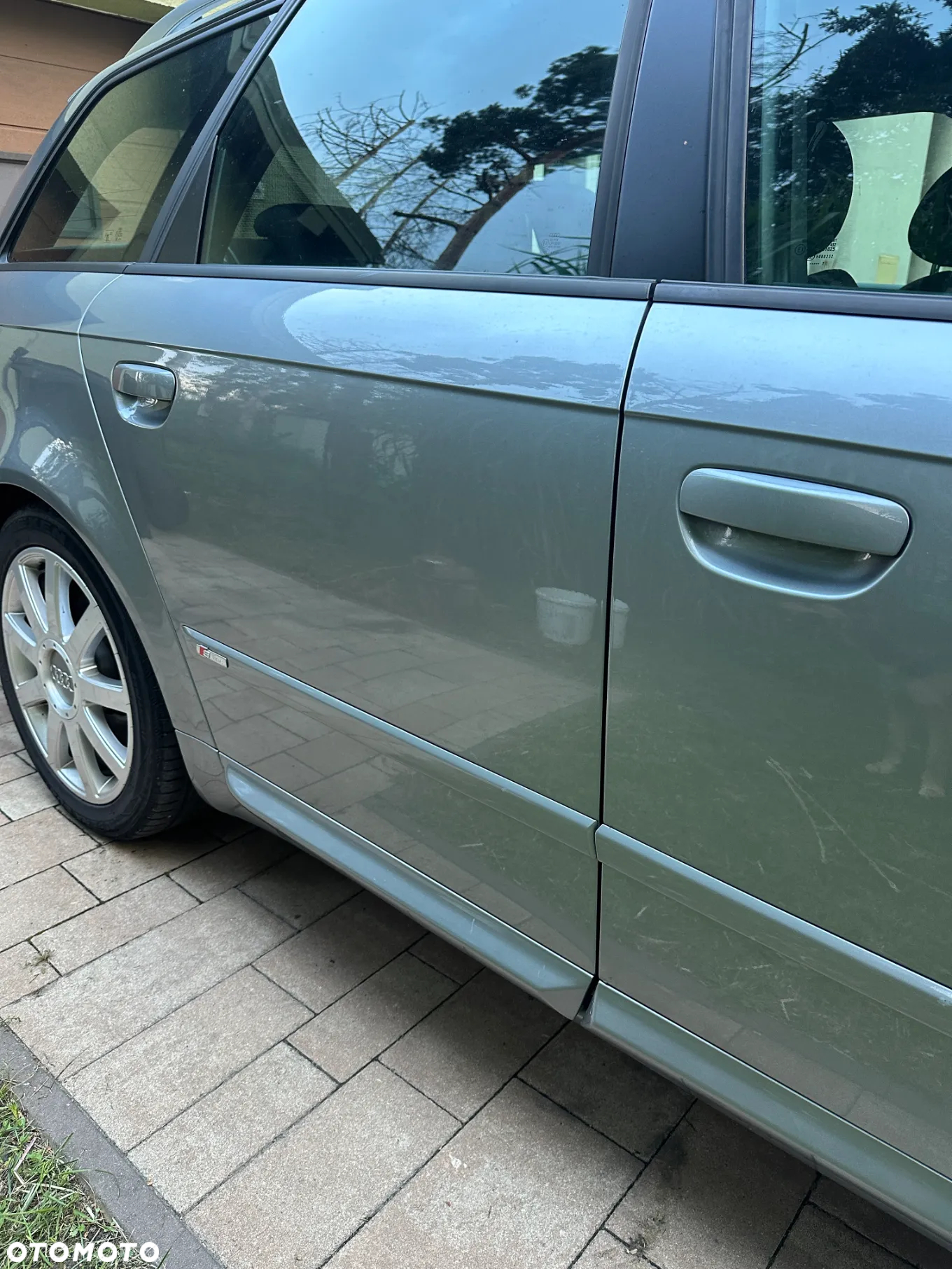 Audi A4 2.0T FSI - 5