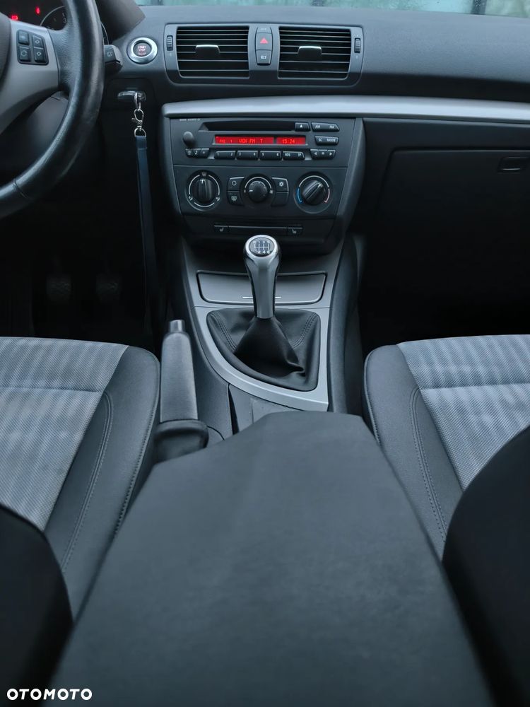 BMW Seria 1 - 17