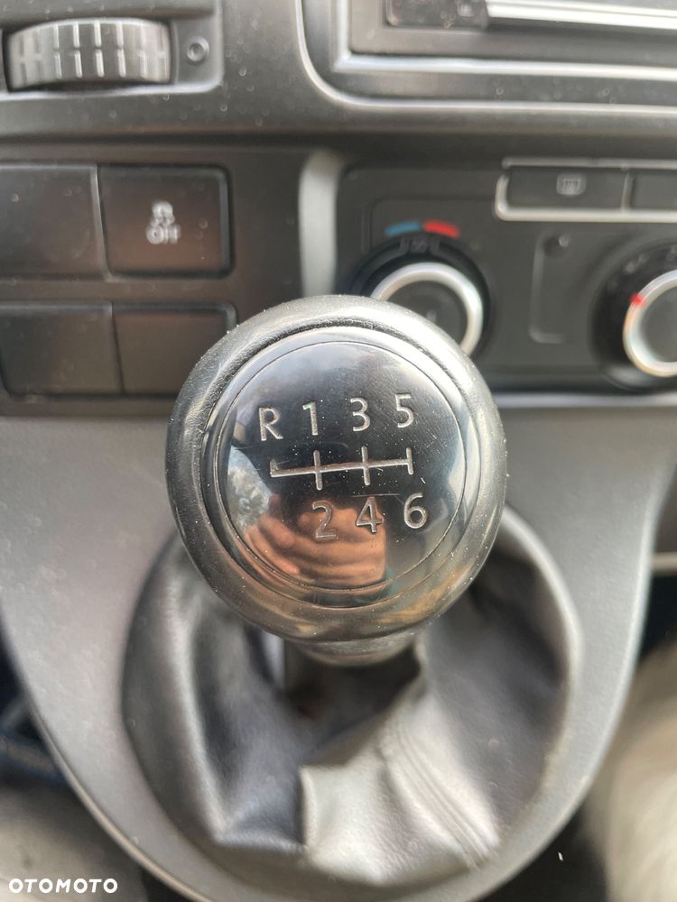 Volkswagen Transporter T5 - 17