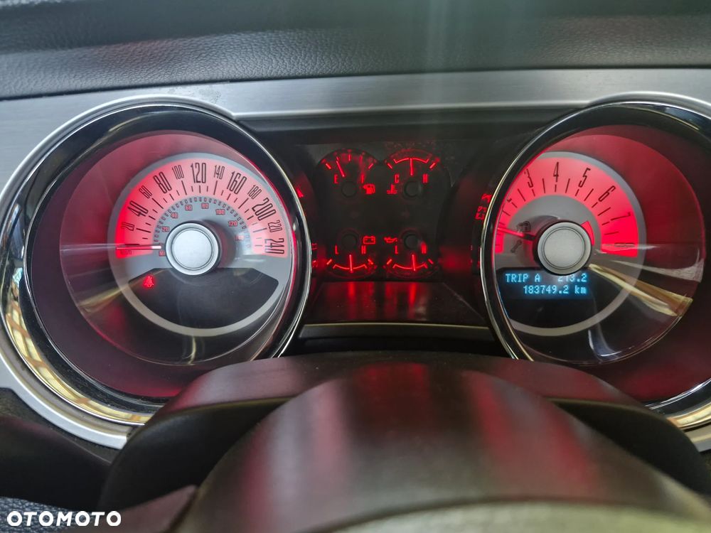 Ford Mustang 4.6 V8 GT Premium - 21