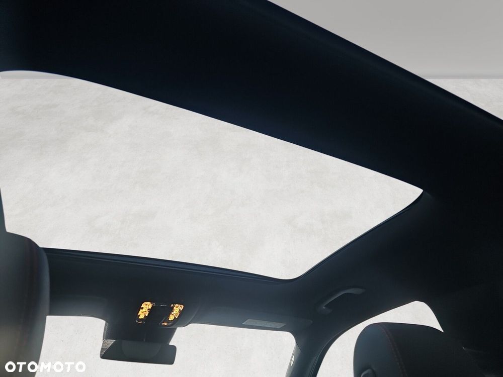 Mercedes-Benz GLB - 15