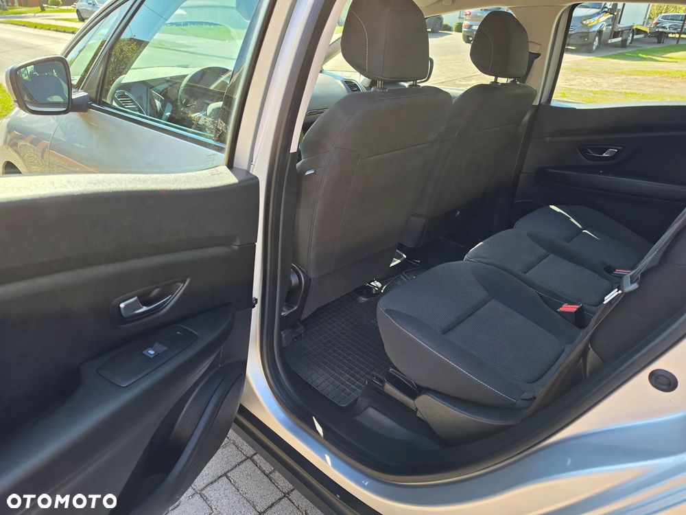 Renault Scenic - 8