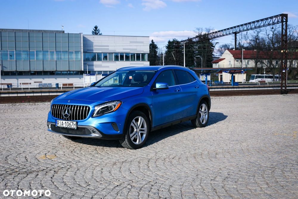 Mercedes-Benz GLA 250 4Matic 7G-DCT SCORE - 12