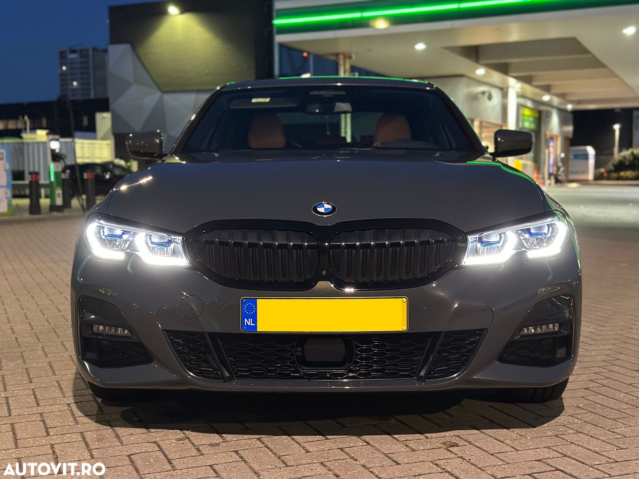 BMW Seria 3 - 1