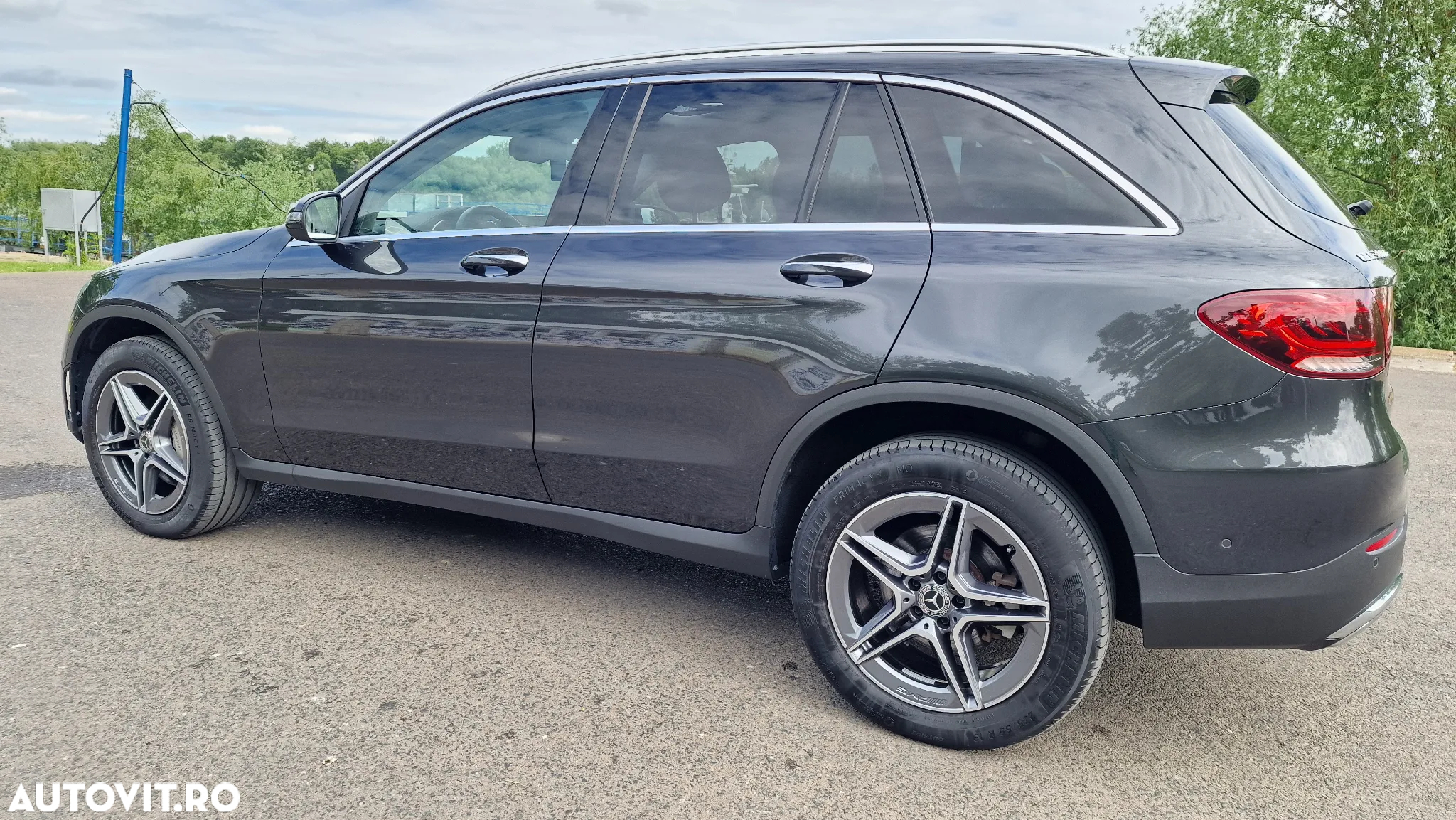 Mercedes-Benz GLC 300 d 4Matic 9G-TRONIC AMG Line - 10