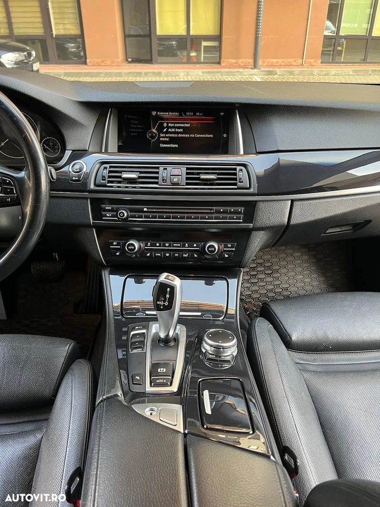 BMW Seria 5 520d - 10