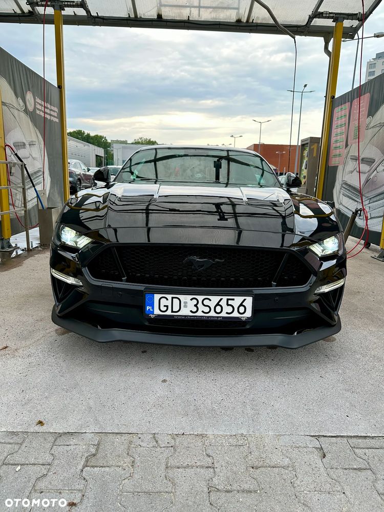 Ford Mustang - 1