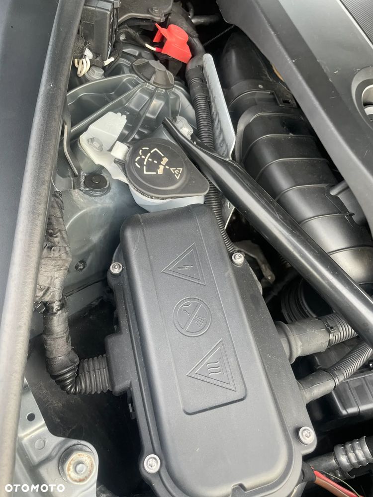 BMW Seria 5 520d - 24