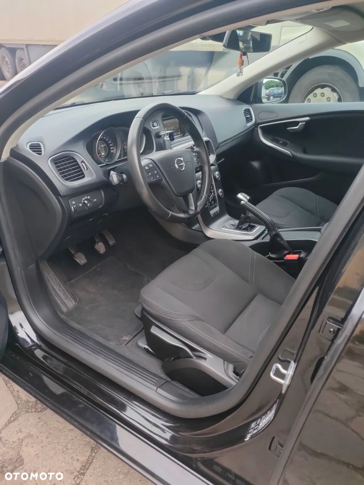 Volvo V40 - 11
