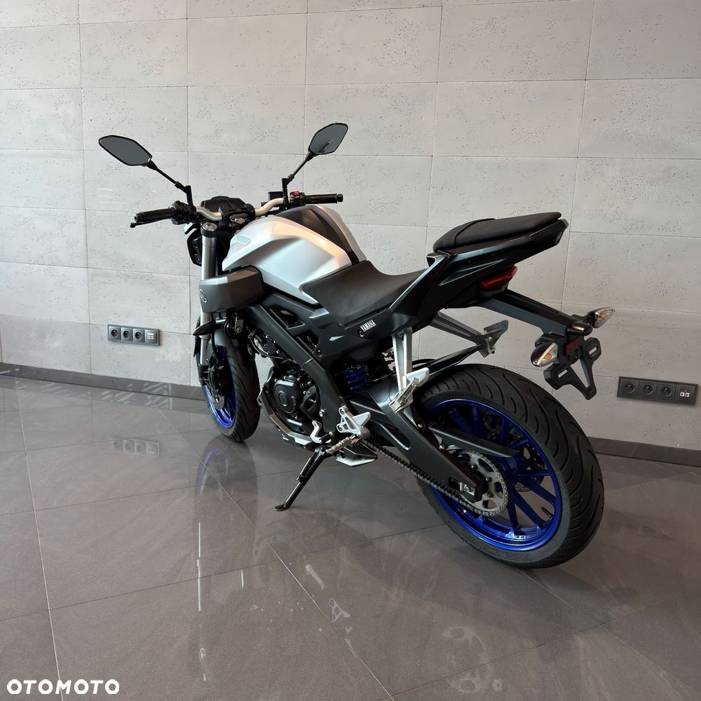 Yamaha MT - 9