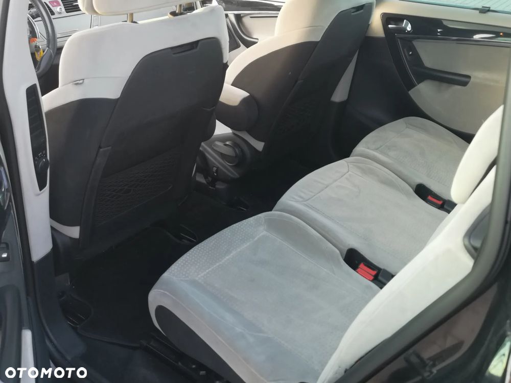 Citroën C4 Picasso 2.0 HDi FAP Exclusive - 24