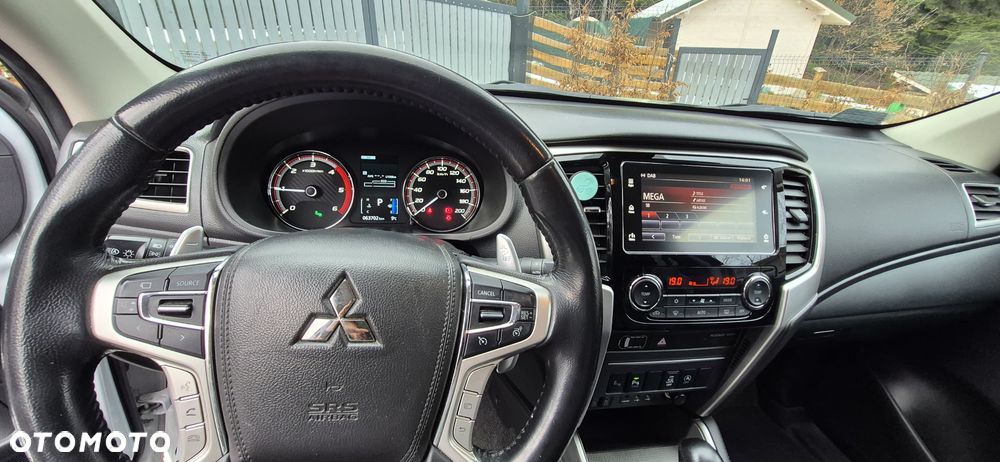 Mitsubishi L200 2.2 d DC Instyle Plus - 16