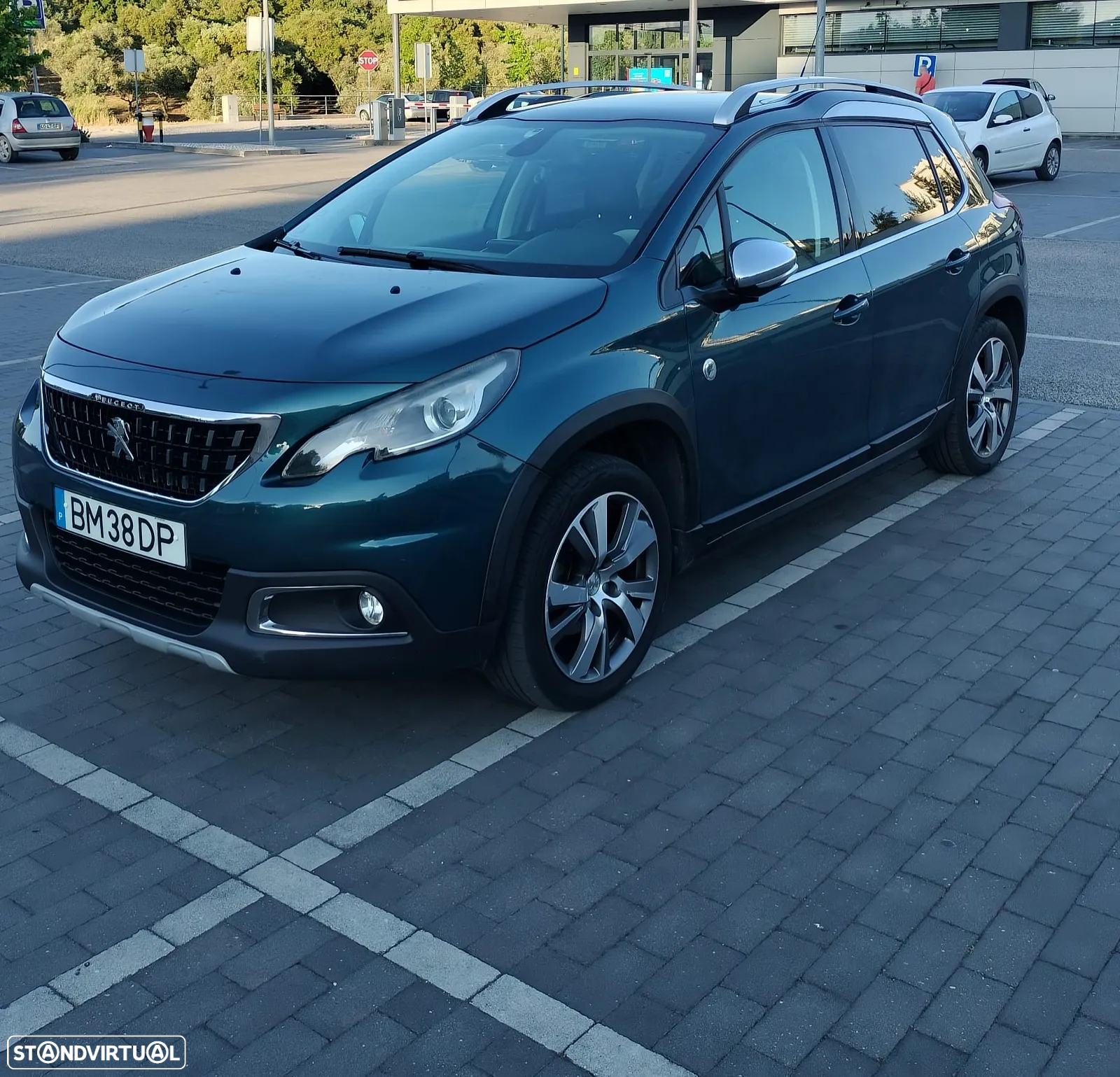 Peugeot 2008 PureTech 110 Stop&Start EAT6 Crossway - 2