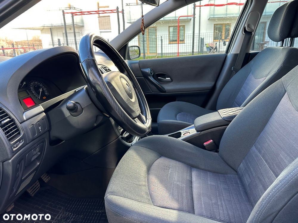 Renault Laguna II 1.6 16V Expression - 7
