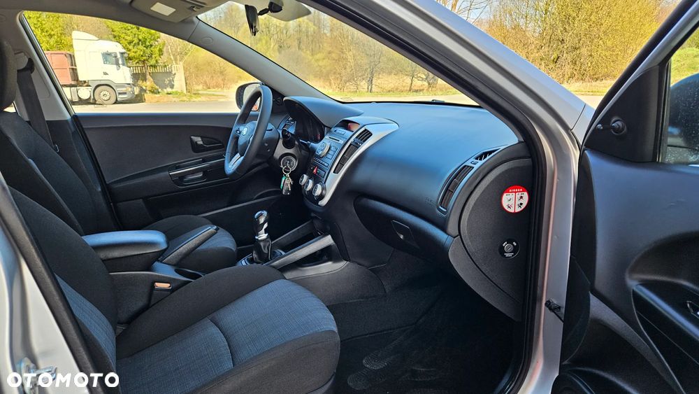 Kia Ceed 1.4 CVVT Edition 7 - 8