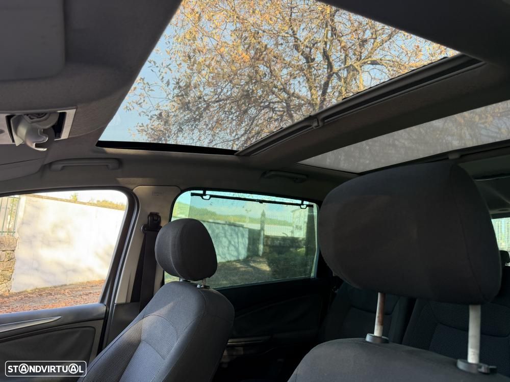 Ford S-Max 1.8 TDCi Titanium 7L - 17