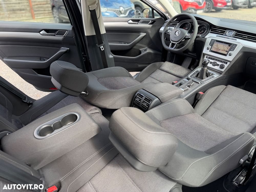 Volkswagen Passat 2.0 TDI SCR BlueMotion Comfortline - 18