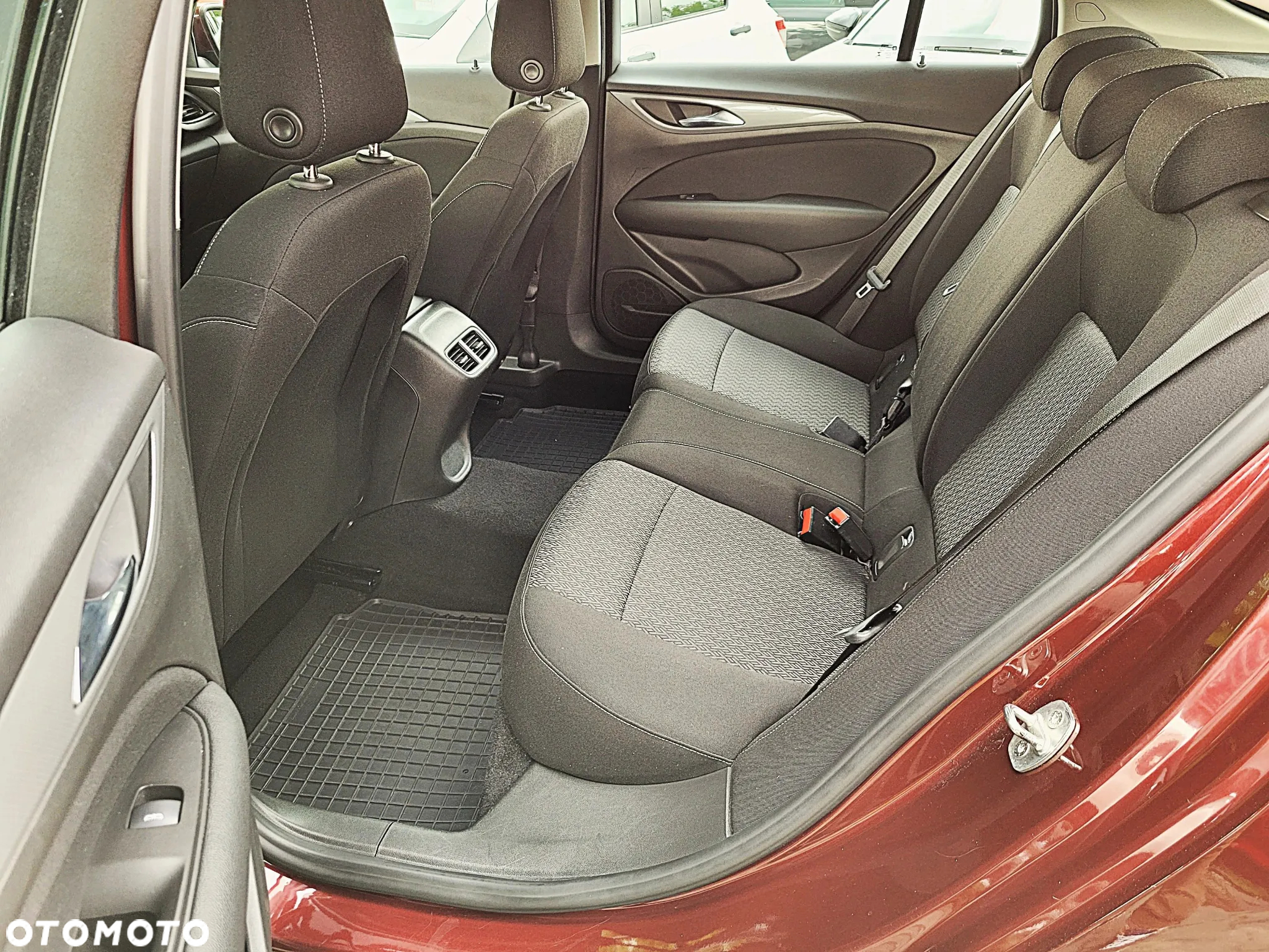 Opel Insignia 1.5 T Innovation S&S - 9