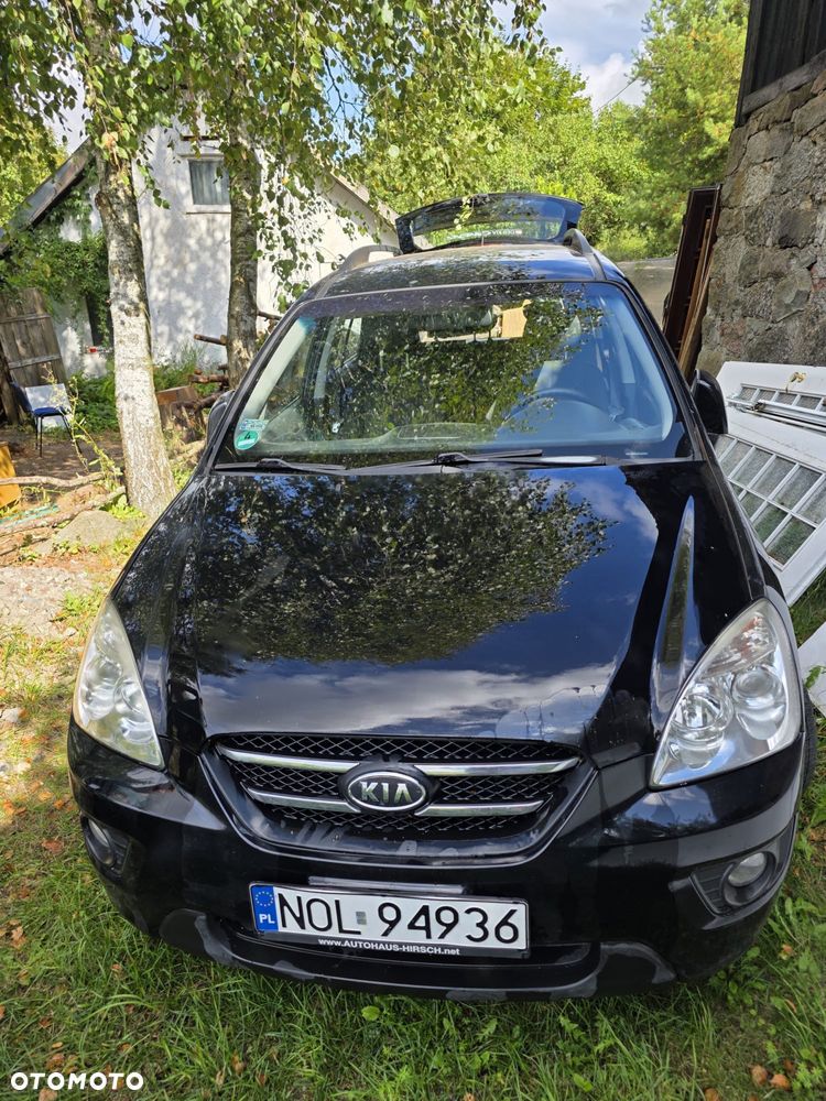 Kia Carens - 1